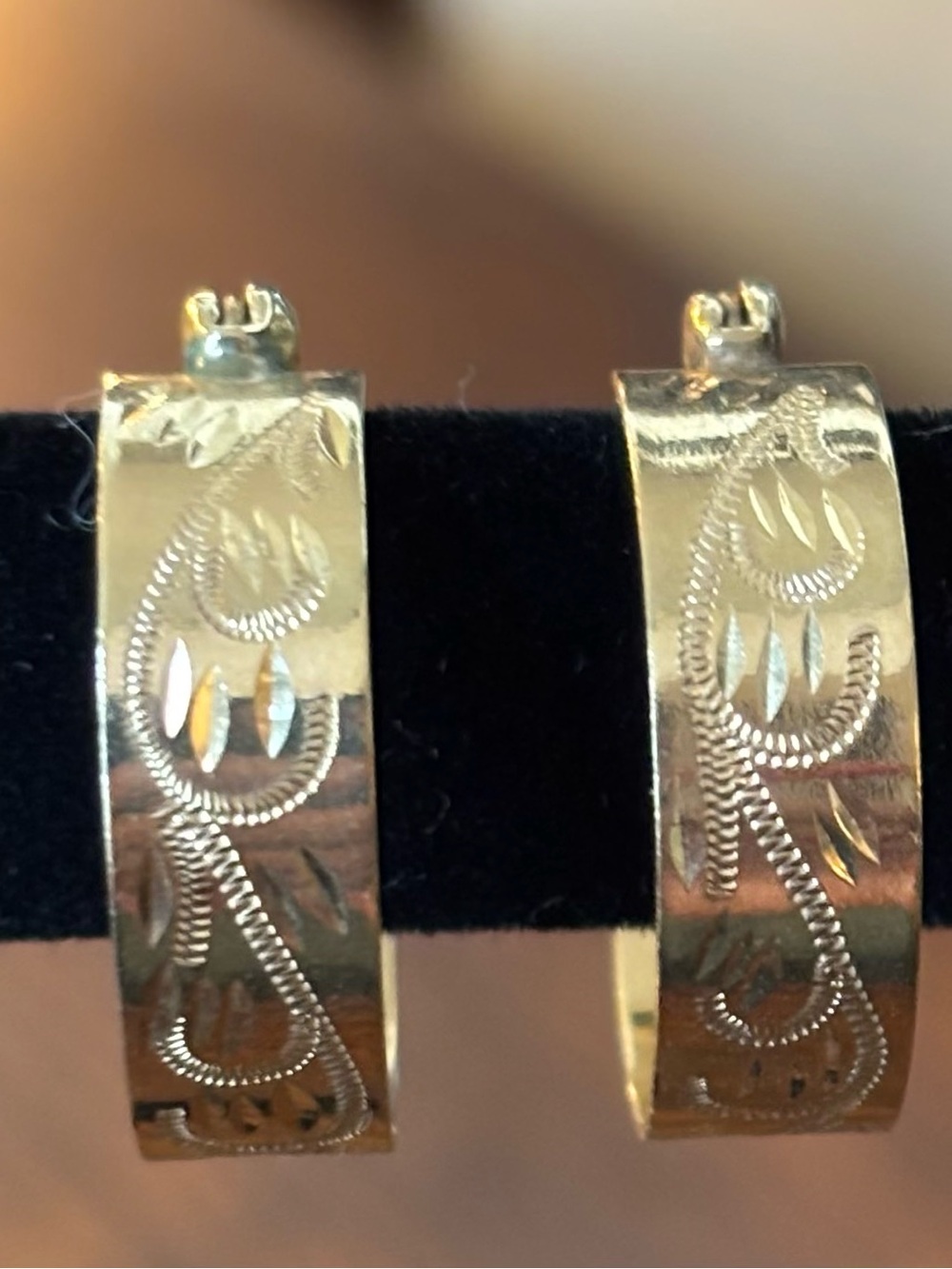 Solid 14KT Yellow Gold Hoop Etched Pierced Earrings